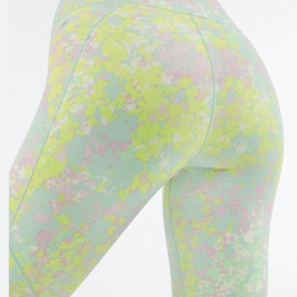 NWT Fabletics Define 7/8 Leggings in Dusty Teal Meridian